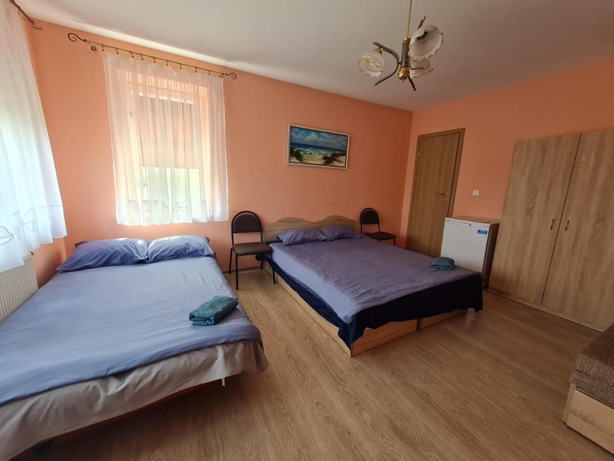 Little Amber Apartments Κλαϊπέντα Εξωτερικό φωτογραφία