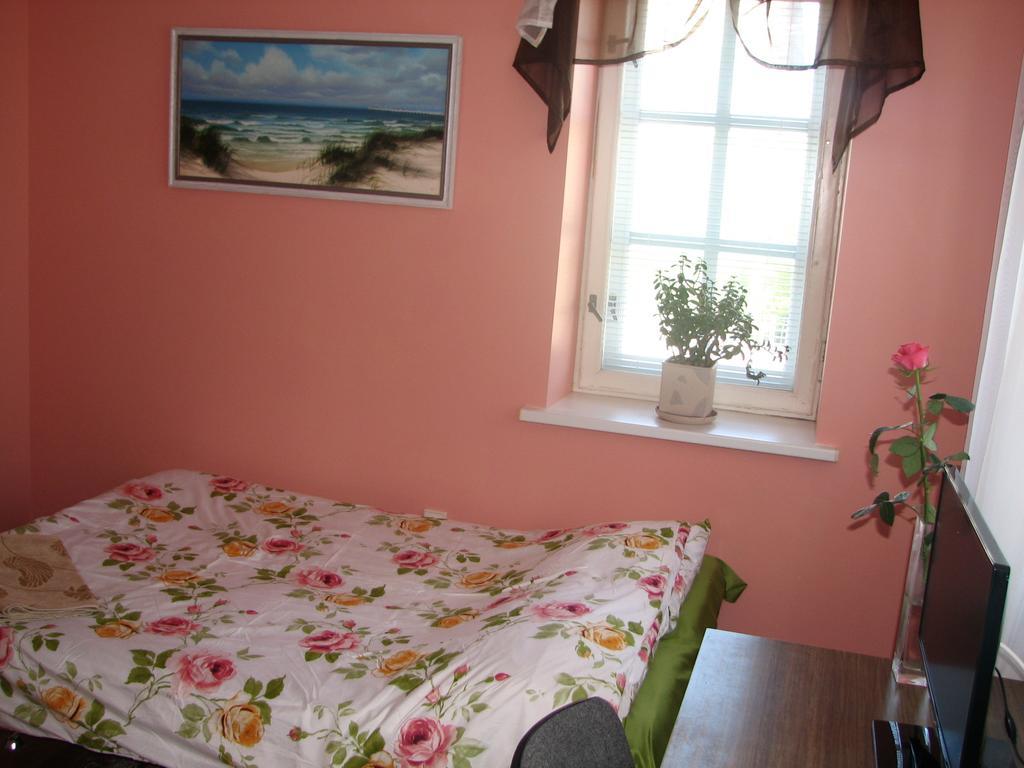 Little Amber Apartments Κλαϊπέντα Δωμάτιο φωτογραφία